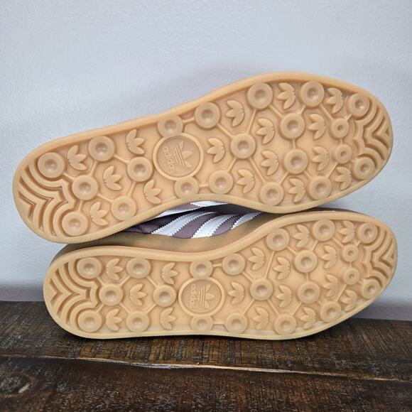 NEW adidas Gazelle Indoor Womens Size 7.5 Lifestyle Shoes Shadow Fig Gum IH5483 - Picture 9 of 13